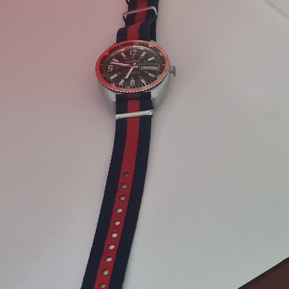 Watch Clinton automatic - Picture 8 of 12